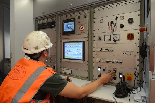 The culvert lining process was controlled from this van. Here, the operator can control & monitor the whole process, ensuring that the liner is baked at the right level & that the UV trolley has passed all the way through the culvert. The system also provides a print-out of all the relevant data to show that the work has been done correctly.