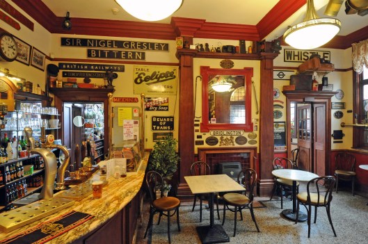 The bar at Bridlington is a fascinating room to explore. It's said that the crack in the floor is the aftermath of a particularly bad 'heavy shut' in years gone by...