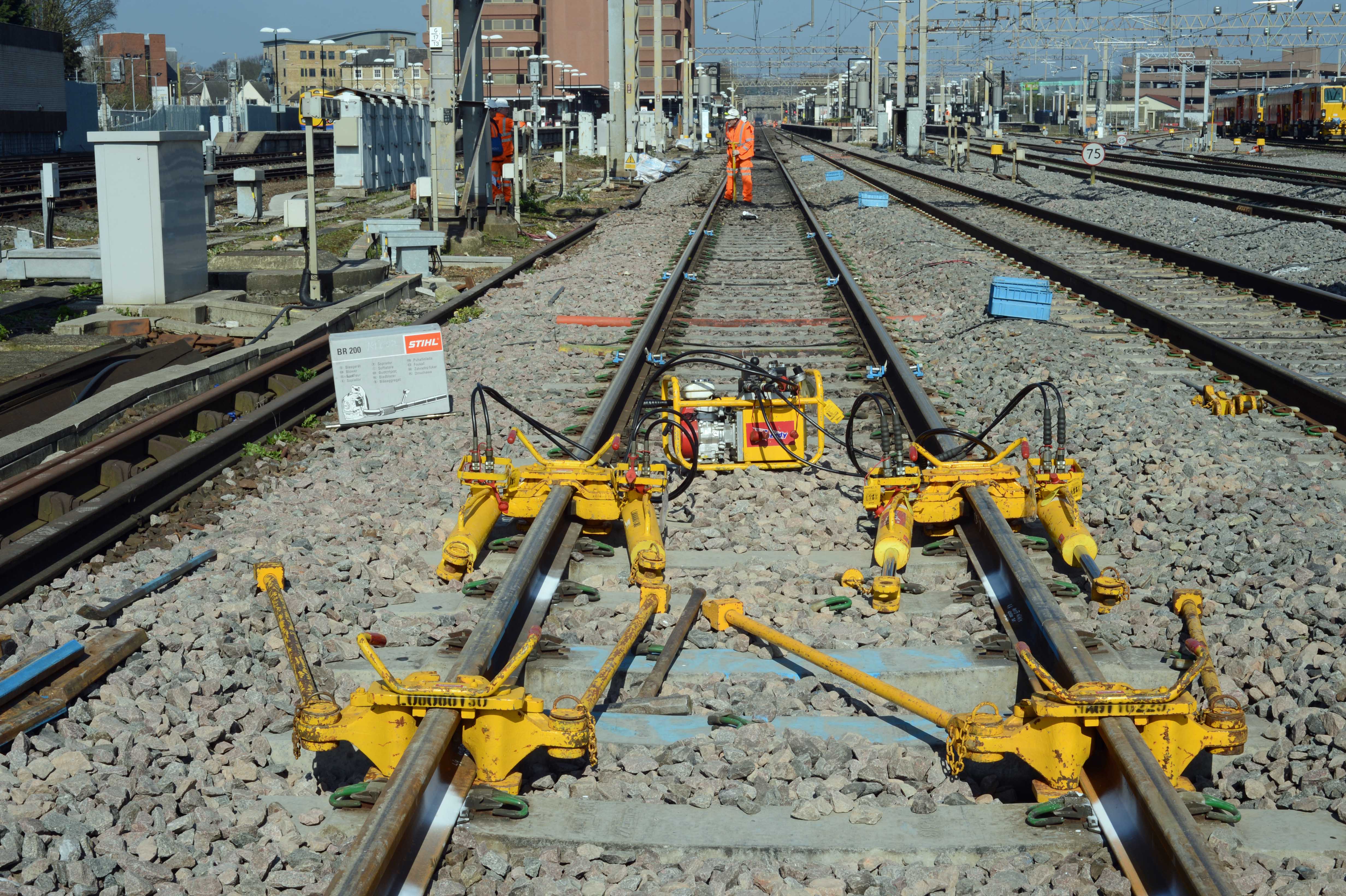 DG210173.Stressing rail. Watford Junction. 6.4.15crop