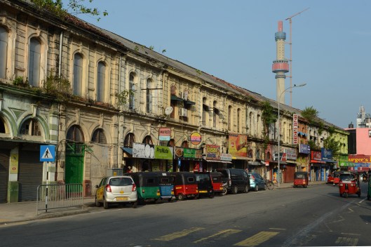 DG237136. Old colonial buildings. Justice Akbar Mawatha. Slave island. Colombo. Sri Lanka. 9.1.16.