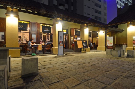 DG237229. Ministry of Crab. Colombo. Sri Lanka. 10.1.16..JPG