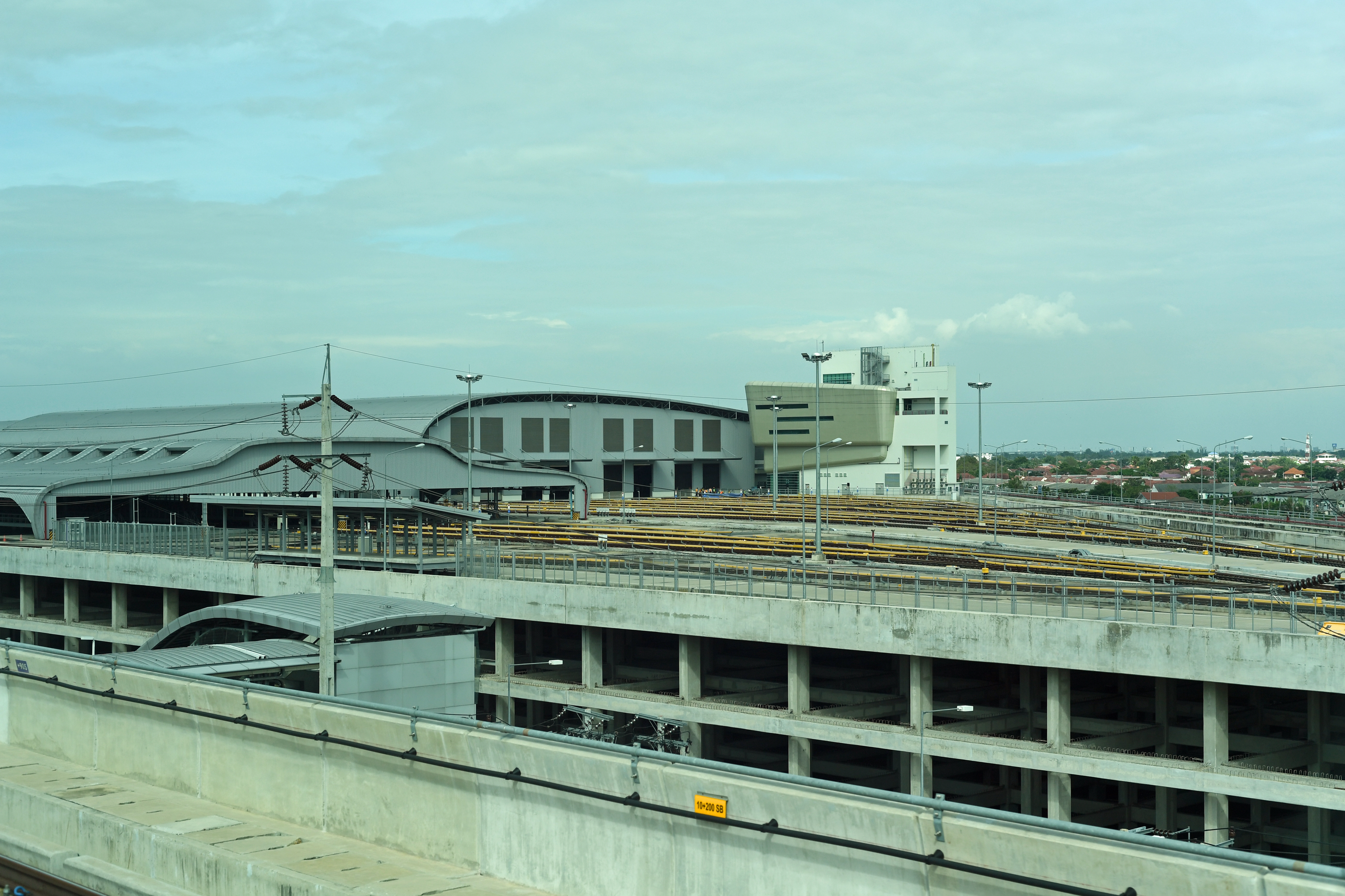 dg262553-depot-at-the-end-of-the-line-purple-line-khlong-bang-phai-thailand-11-1-16