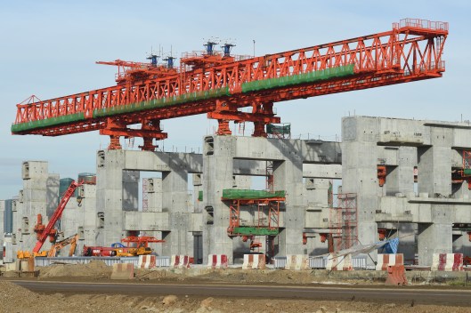 dg262635-building-the-new-station-bang-sue-bangkok-thailand-11-1-17