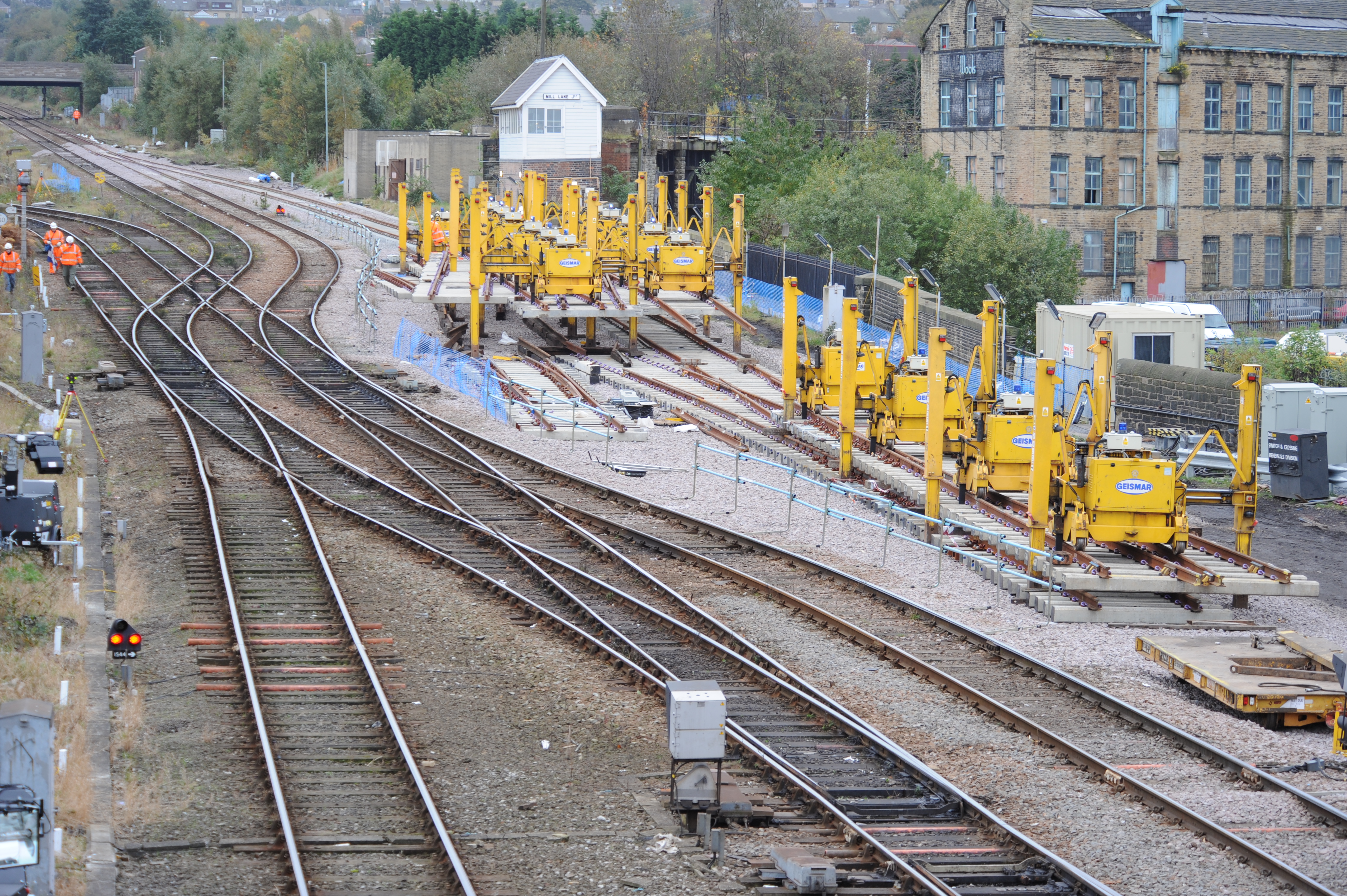 DG19352. Relaying track. Bradford Interchange. 23.10.08.