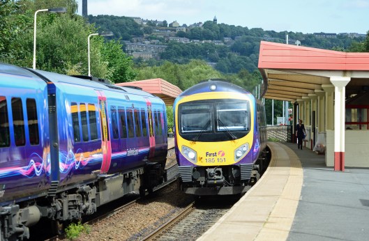 DG249423. 185136. 185151. Sowerby Bridge.7.8.16