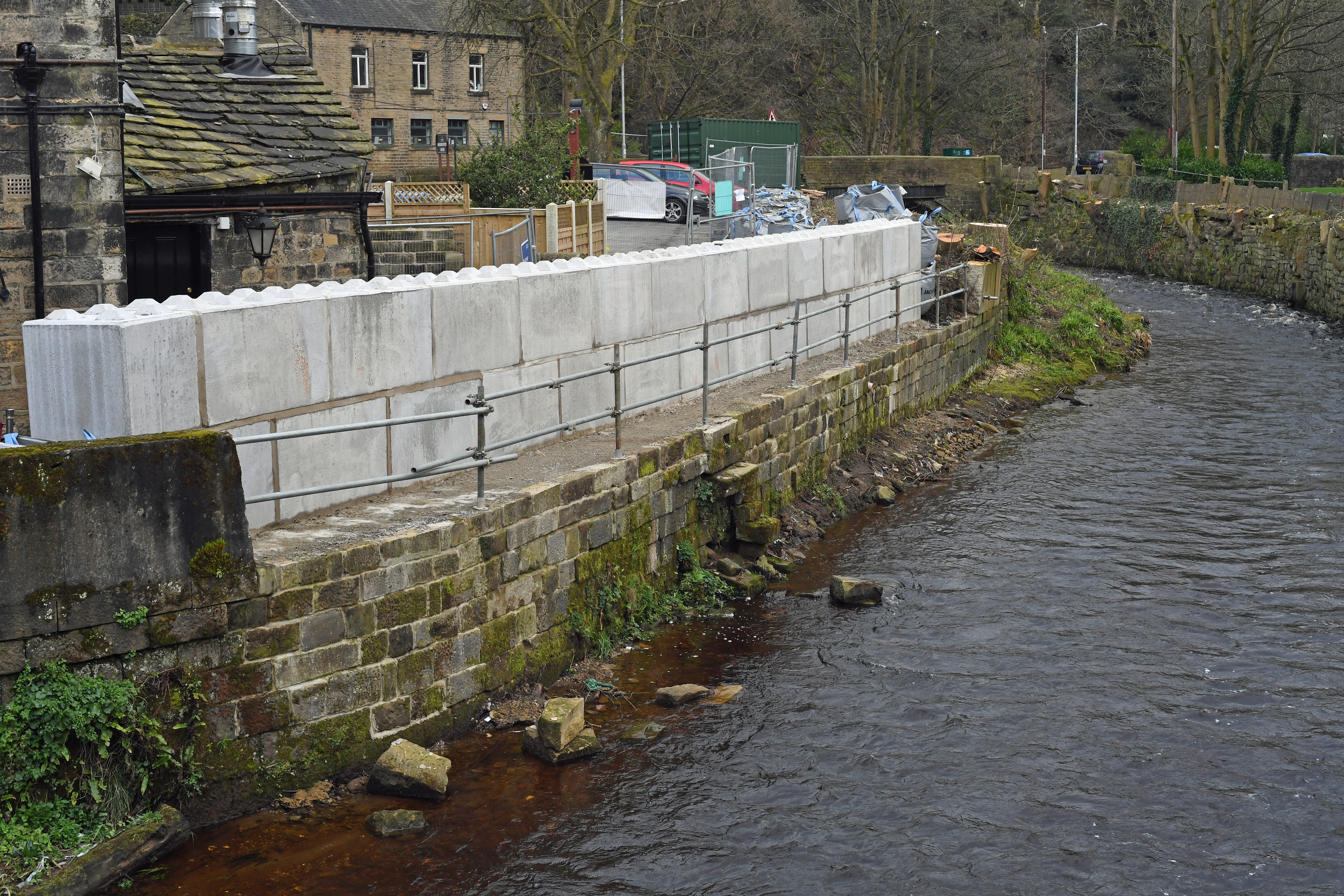 DG267761. Flood repairs. Mytholmroyd. W Yorks. 23.3.17