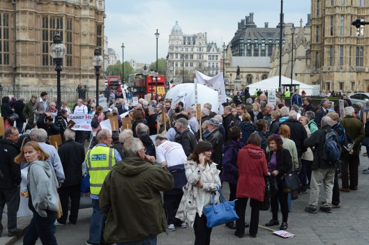 DG177046. Anti Hs2 demo. Westminster. London. 28.4.14.