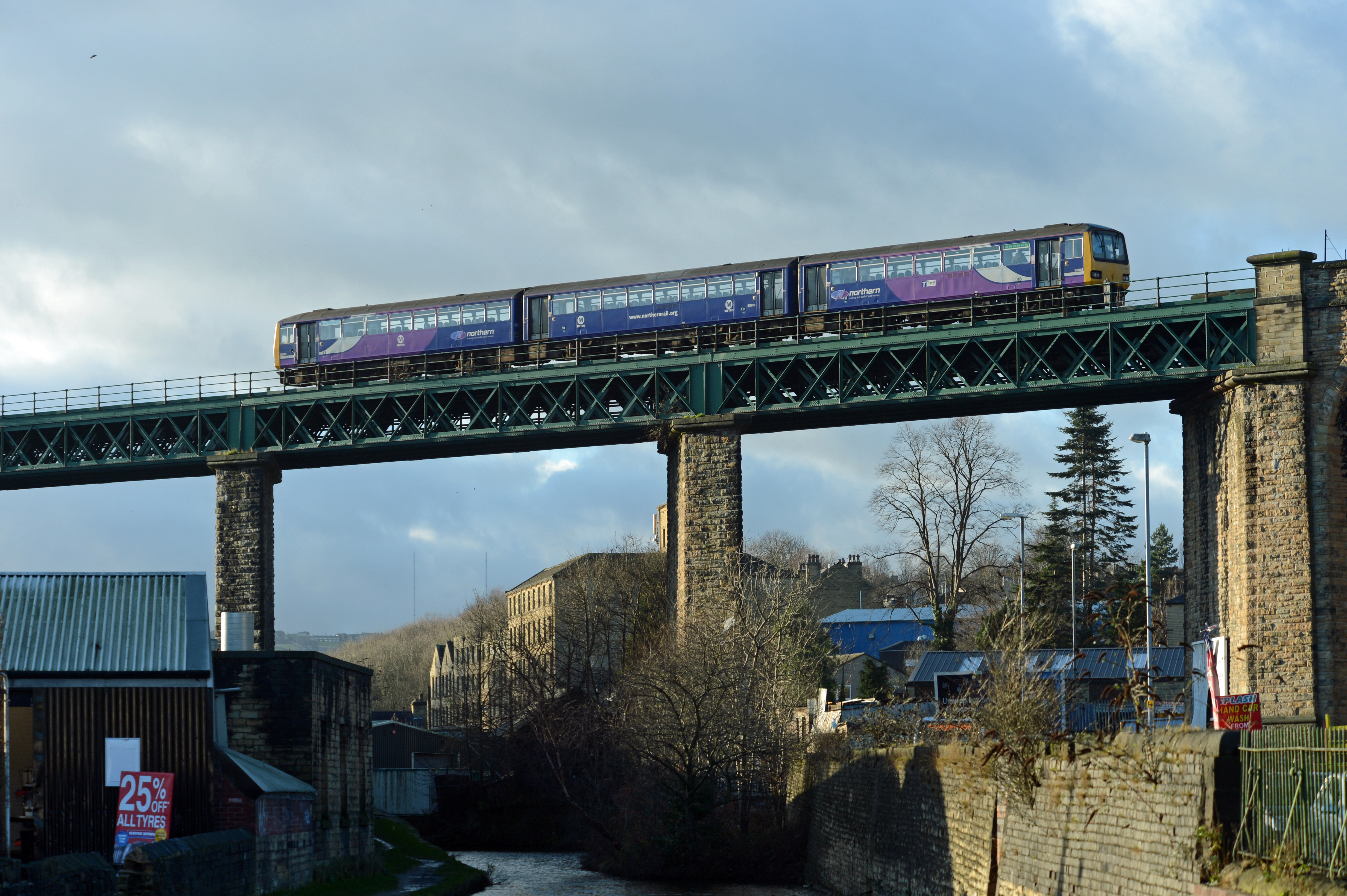 DG204045. 144022. Huddersfield. 6.1.15