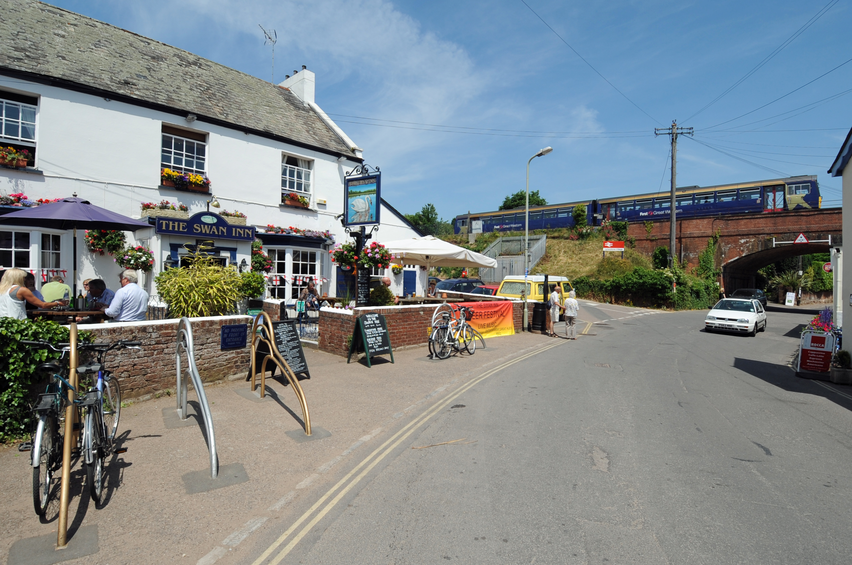 DG55897. FGW 142 and Lympstone. 22.6.10.