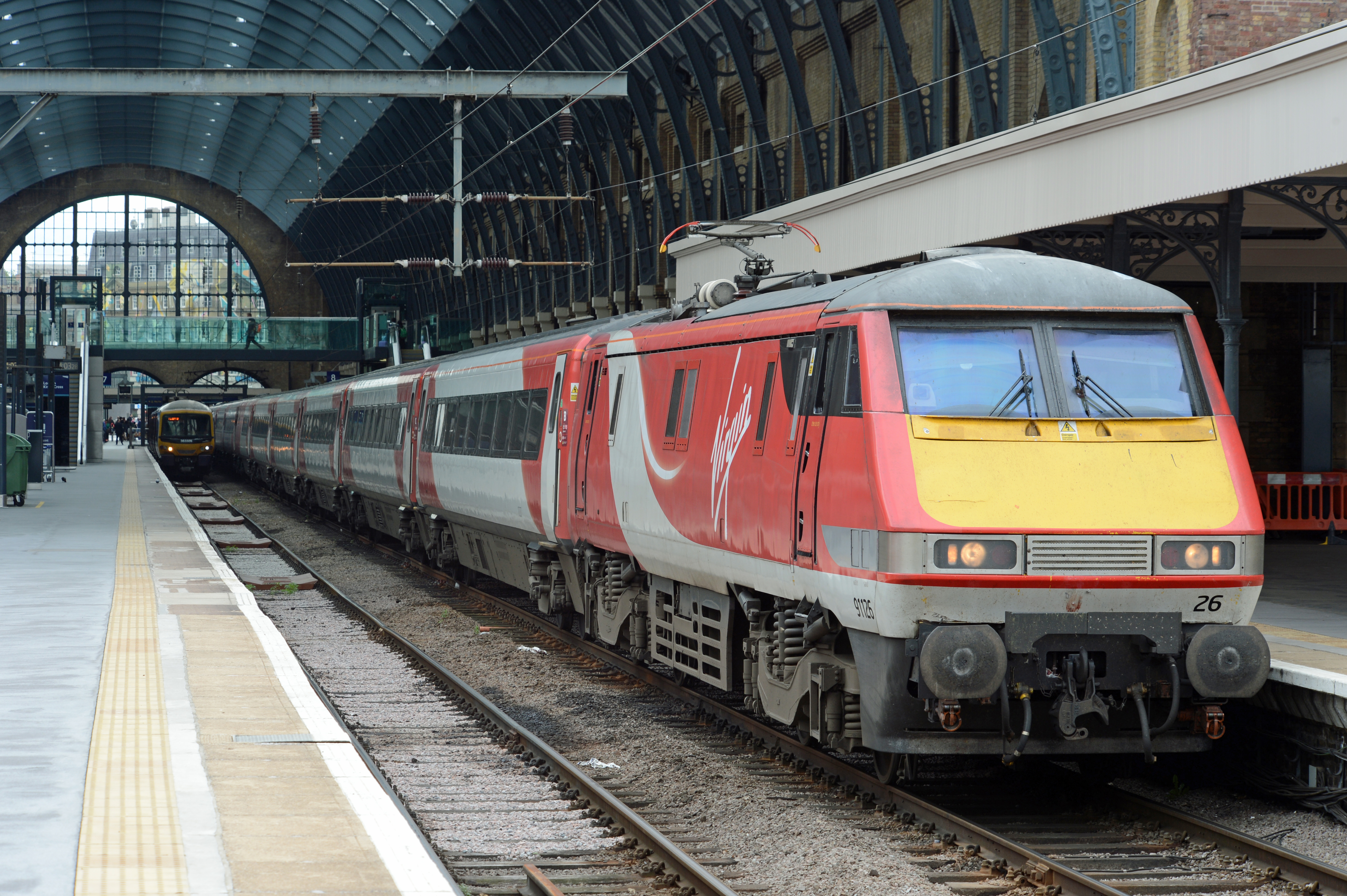DG222573. 91126. Kings Cross. 27.8.15