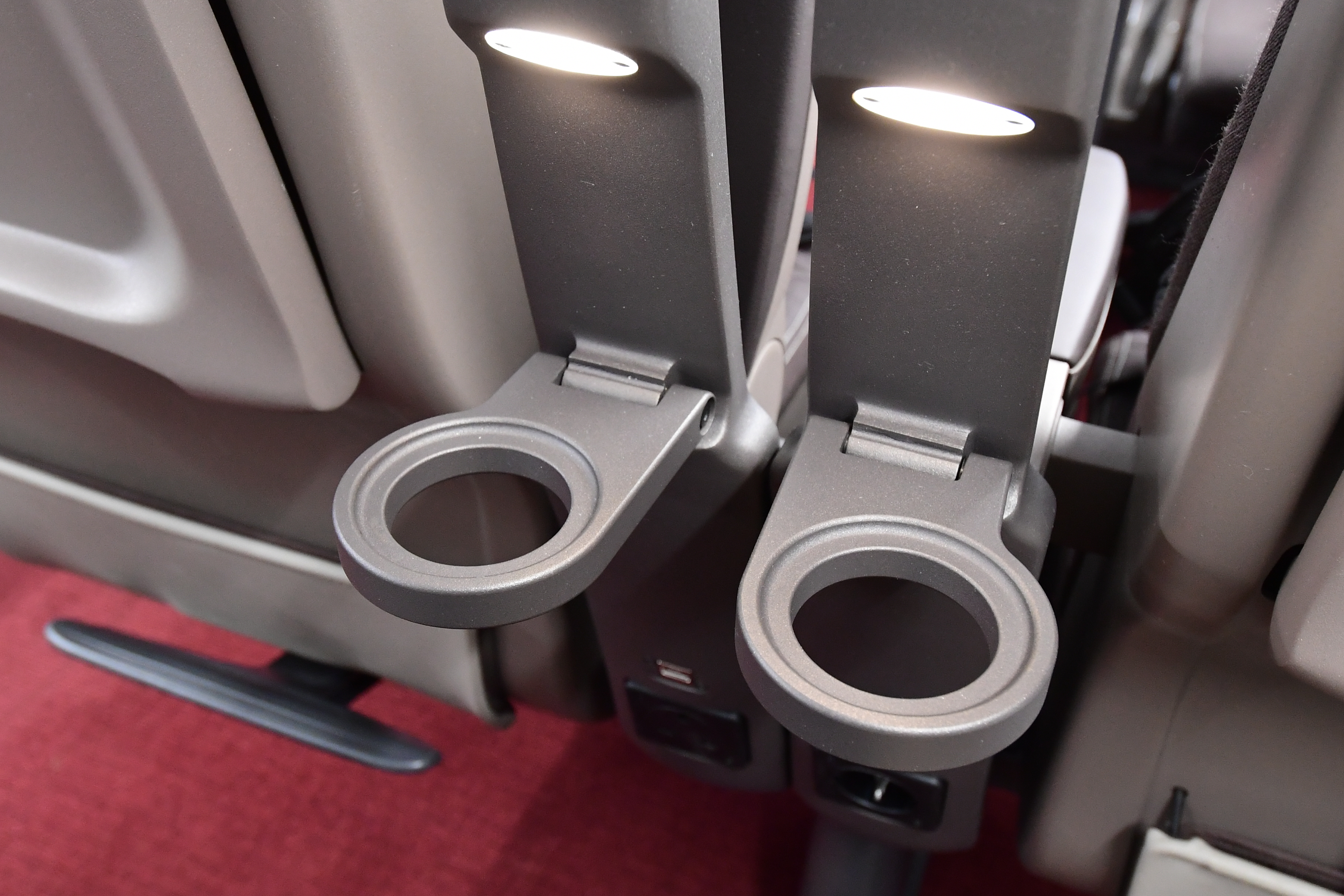 DG270738 Executive seats cup holders.. Brussels Midi. Belgium. 23.5.17