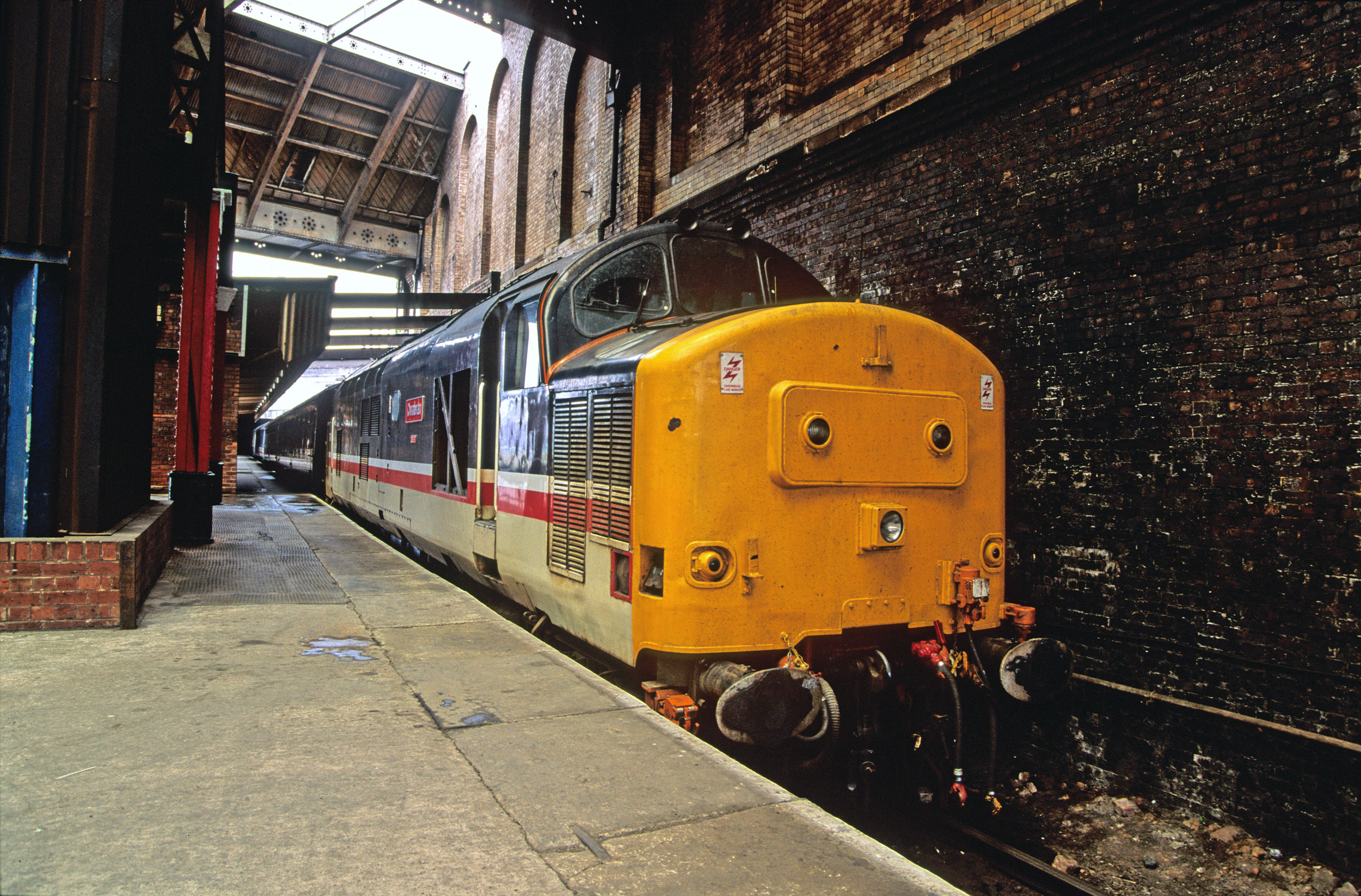 02573. 37430. Manchester Victoria. 18.6.91.