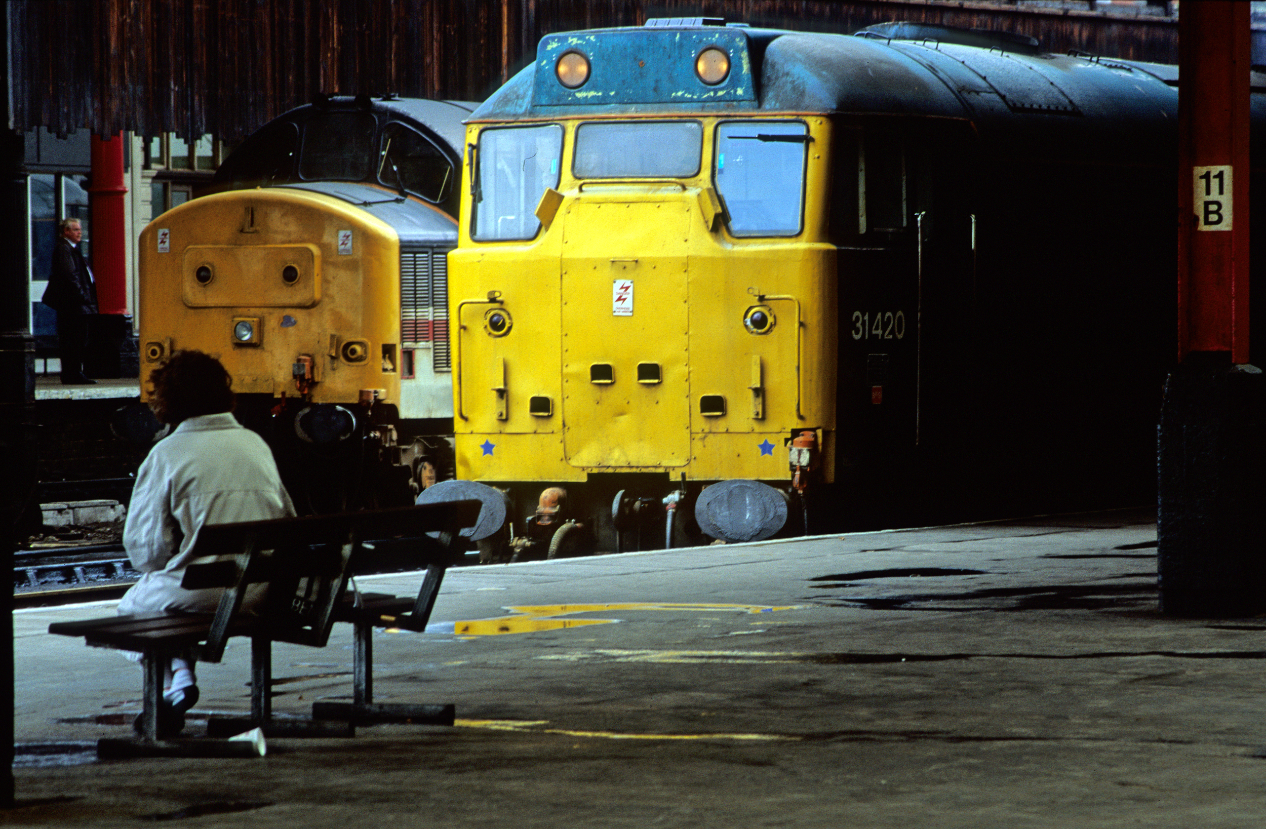02625. 31420 Manchester Victoria. 19.6.91.