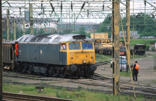 03852. 47478. Shunting the Up sidings. Bescot. 2.6.94