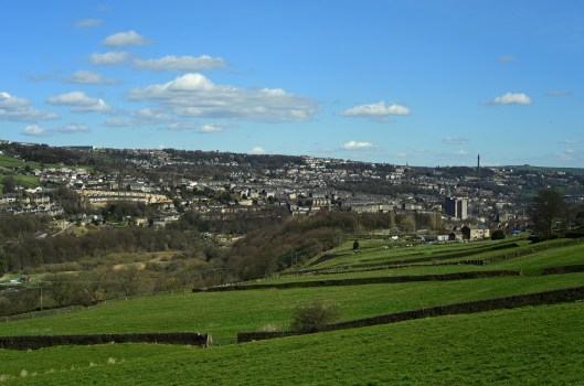DG294407. Sowerby Bridge. Calder valley. W Yorkshire. 5.4.18