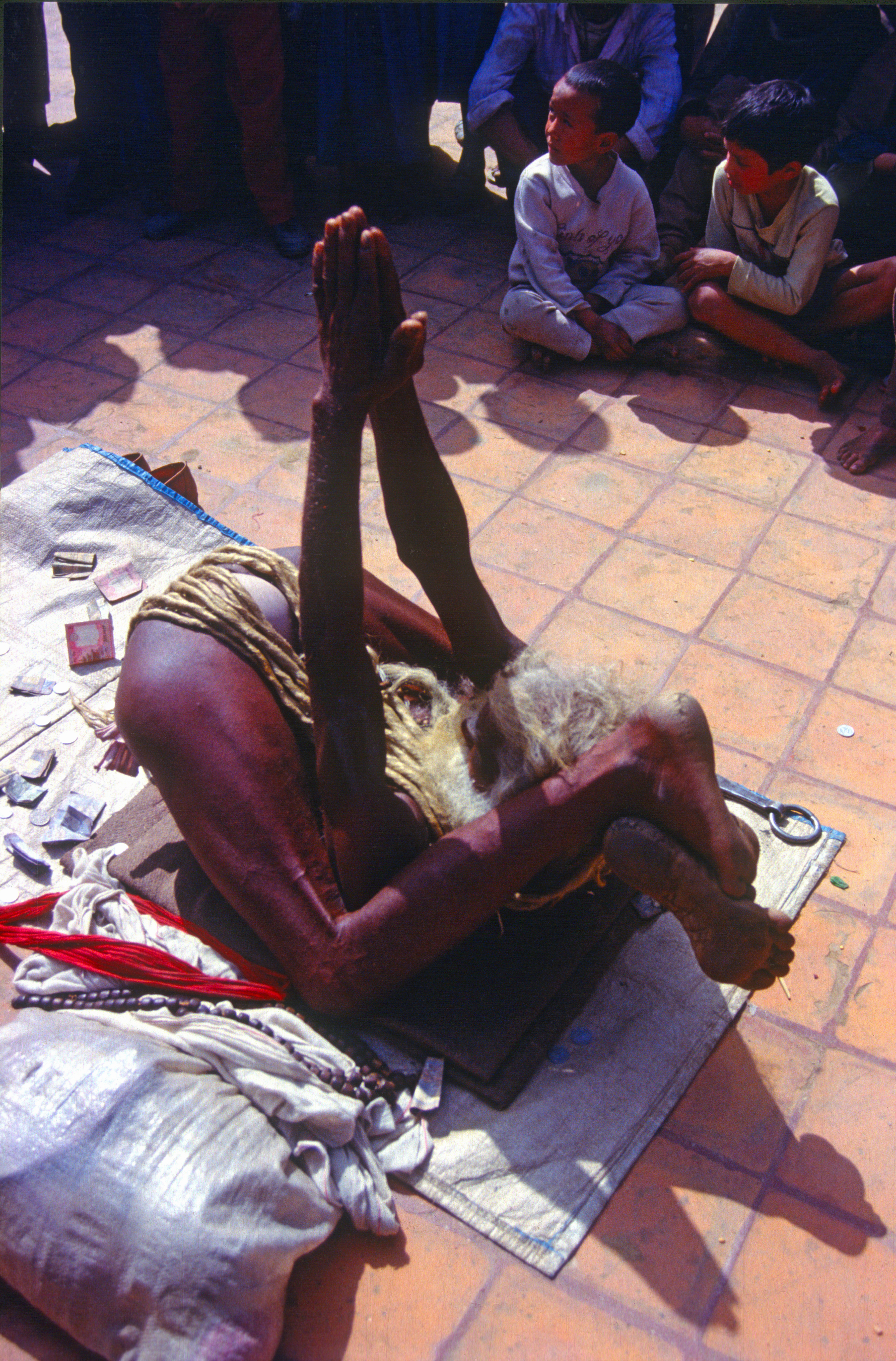 T3300. Sadhu in the square. Bhatakpur. Kathmandu valley.Nepal.1992