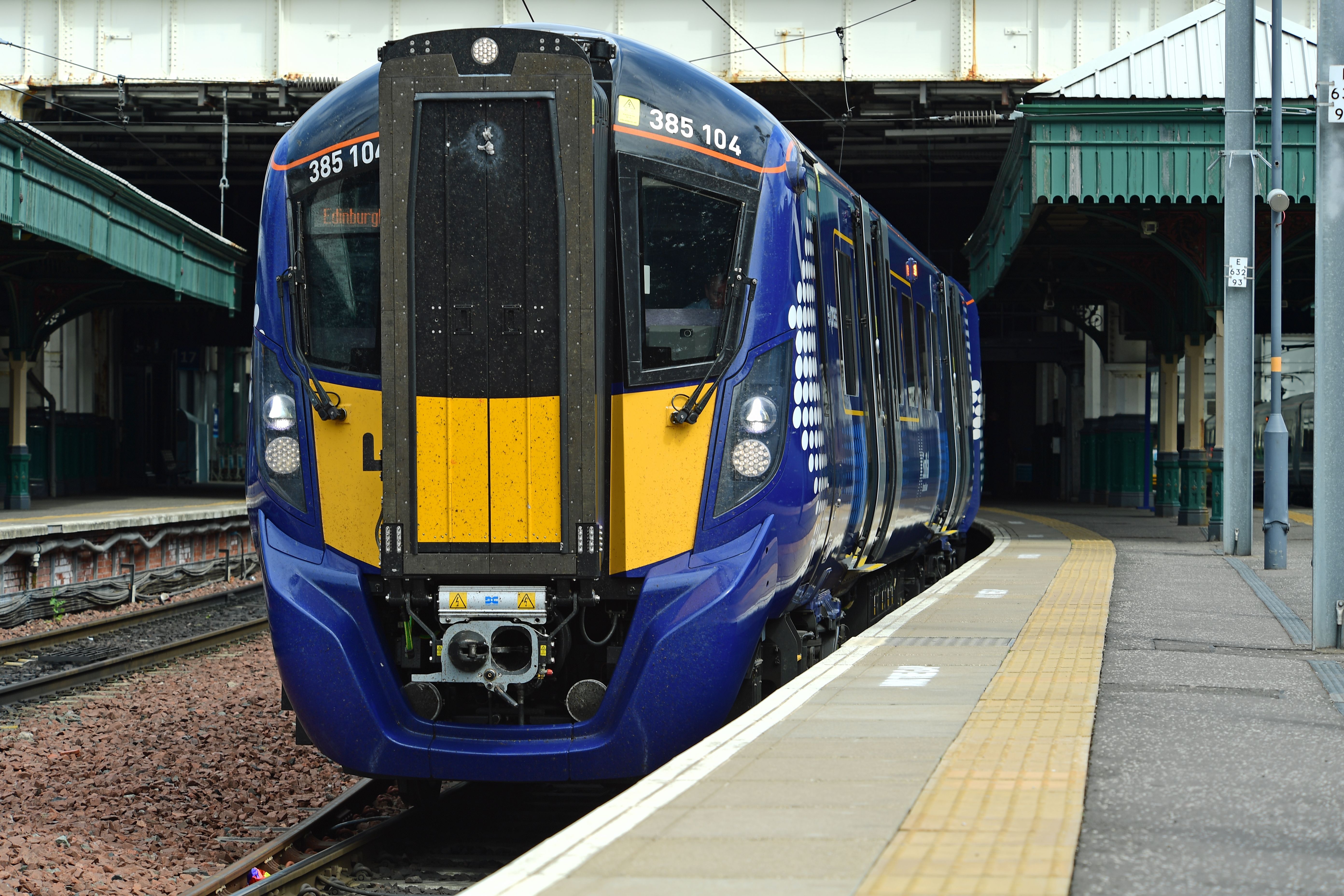 DG304291. 385104. Edinburgh Waverley. 31.7.18
