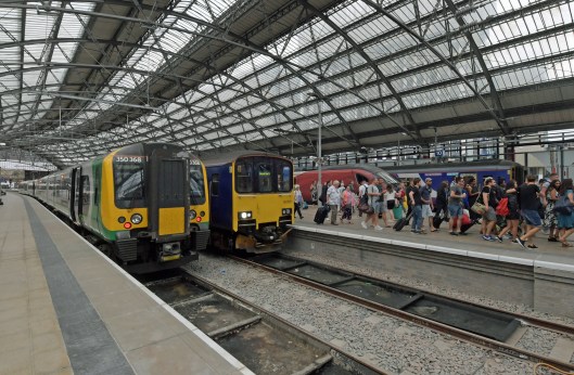 DG304568. 350368. 150120. Liverpool Lime St. 3.8.18