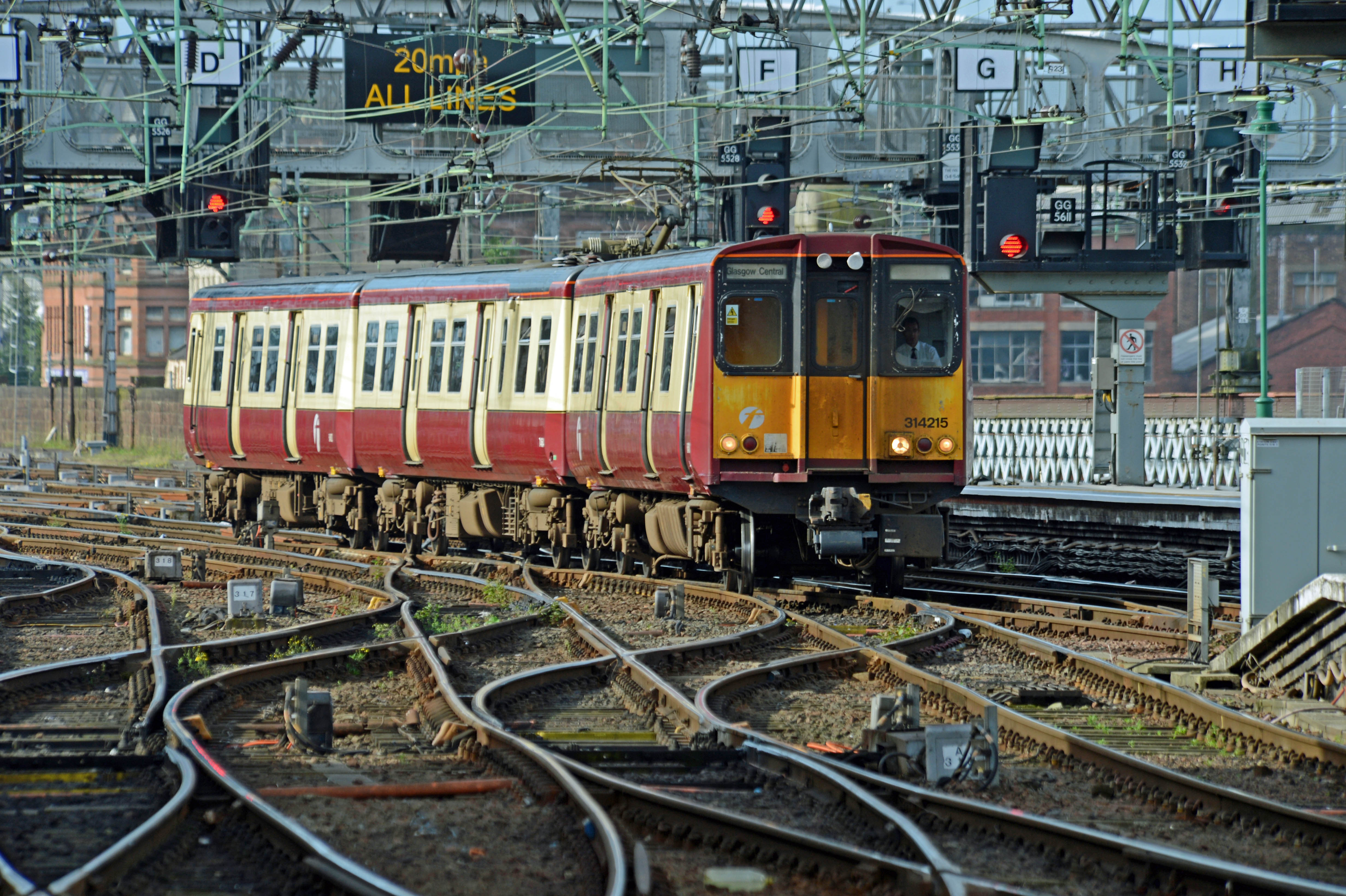 DG121362. 314215. Glasgow Central. 16.8.12.
