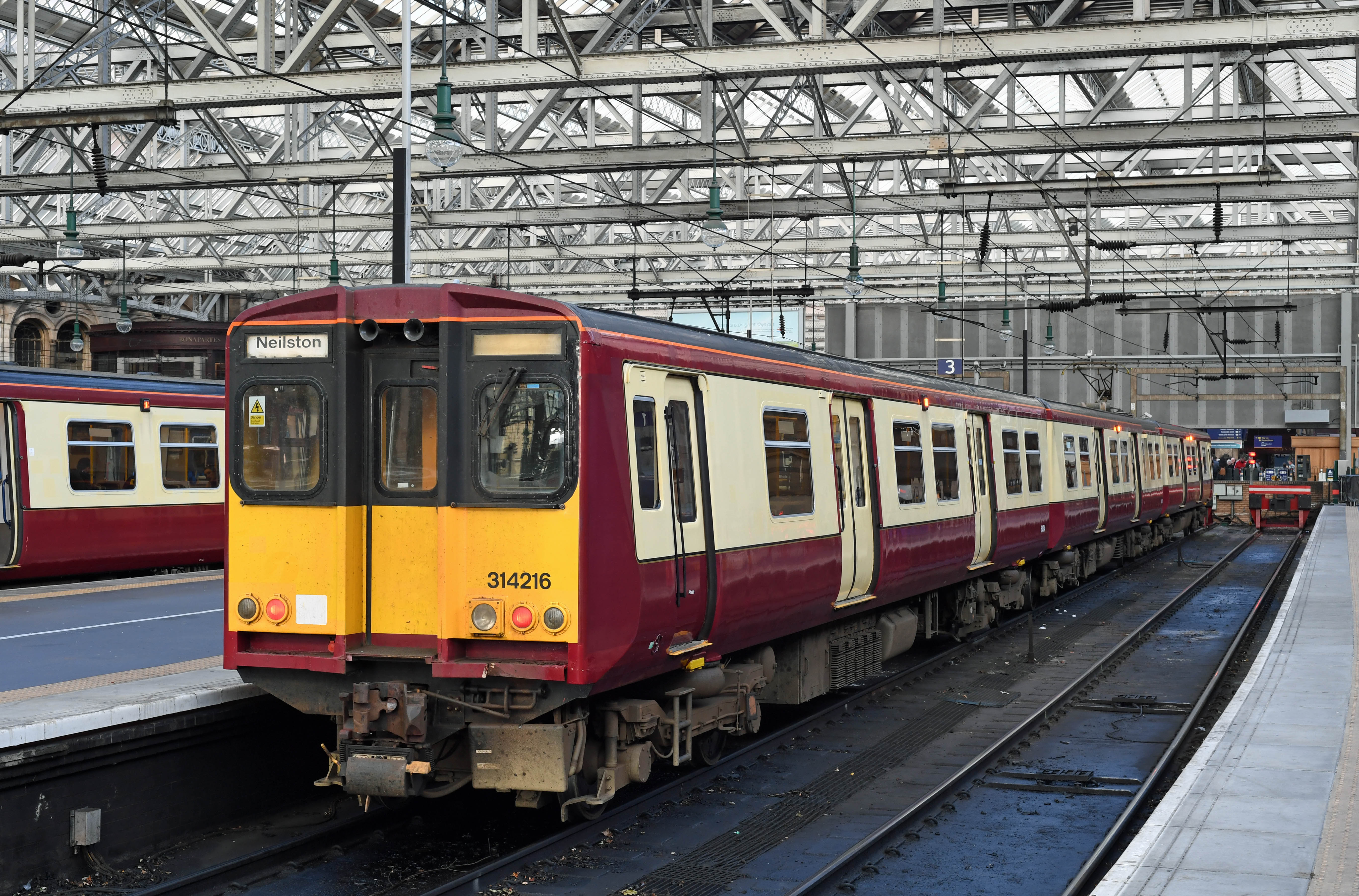 DG258538. 314216. Glasgow Central. 9.10.16