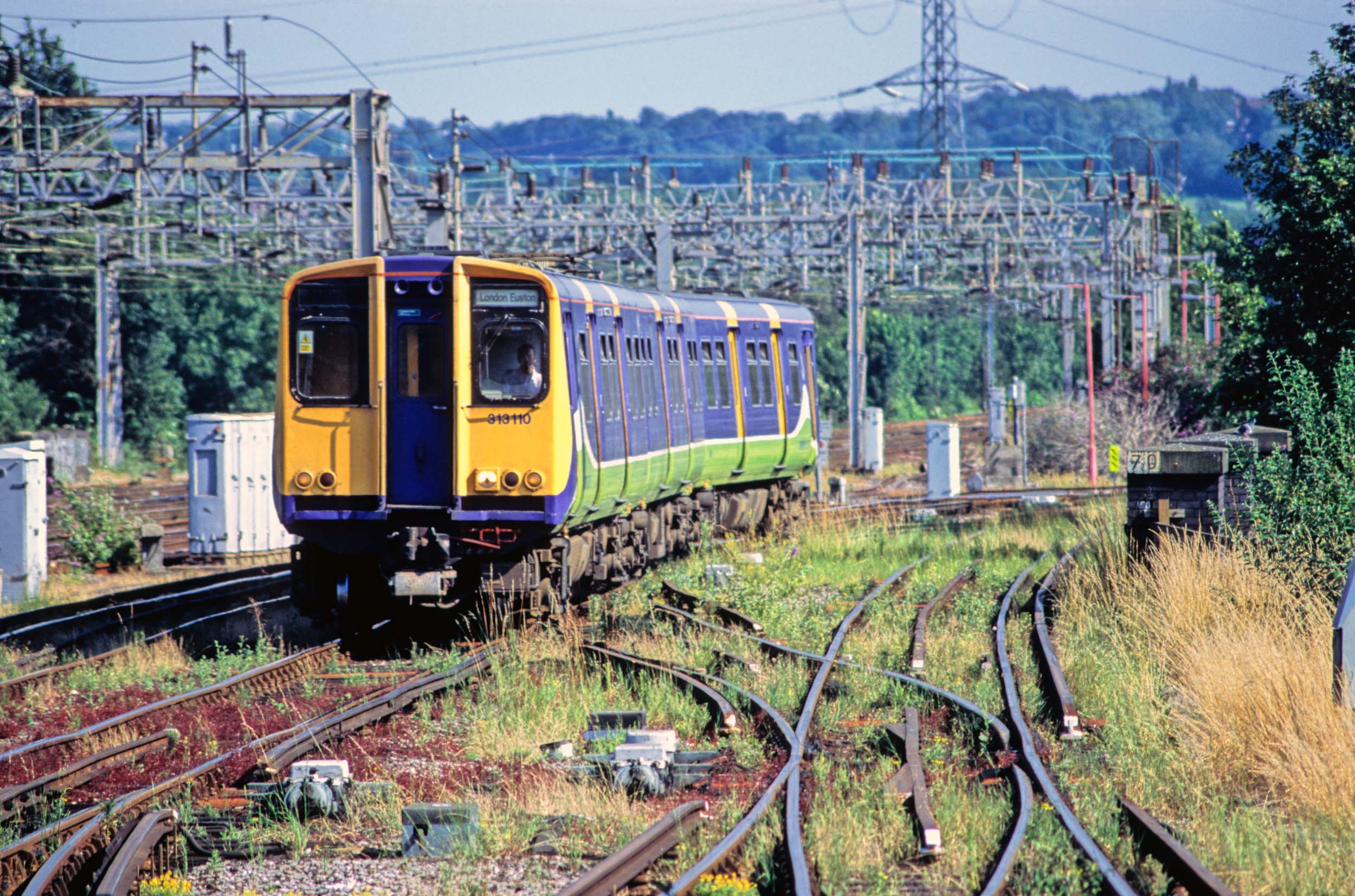 10901. 313110. Watford Jn. 28.7.02.