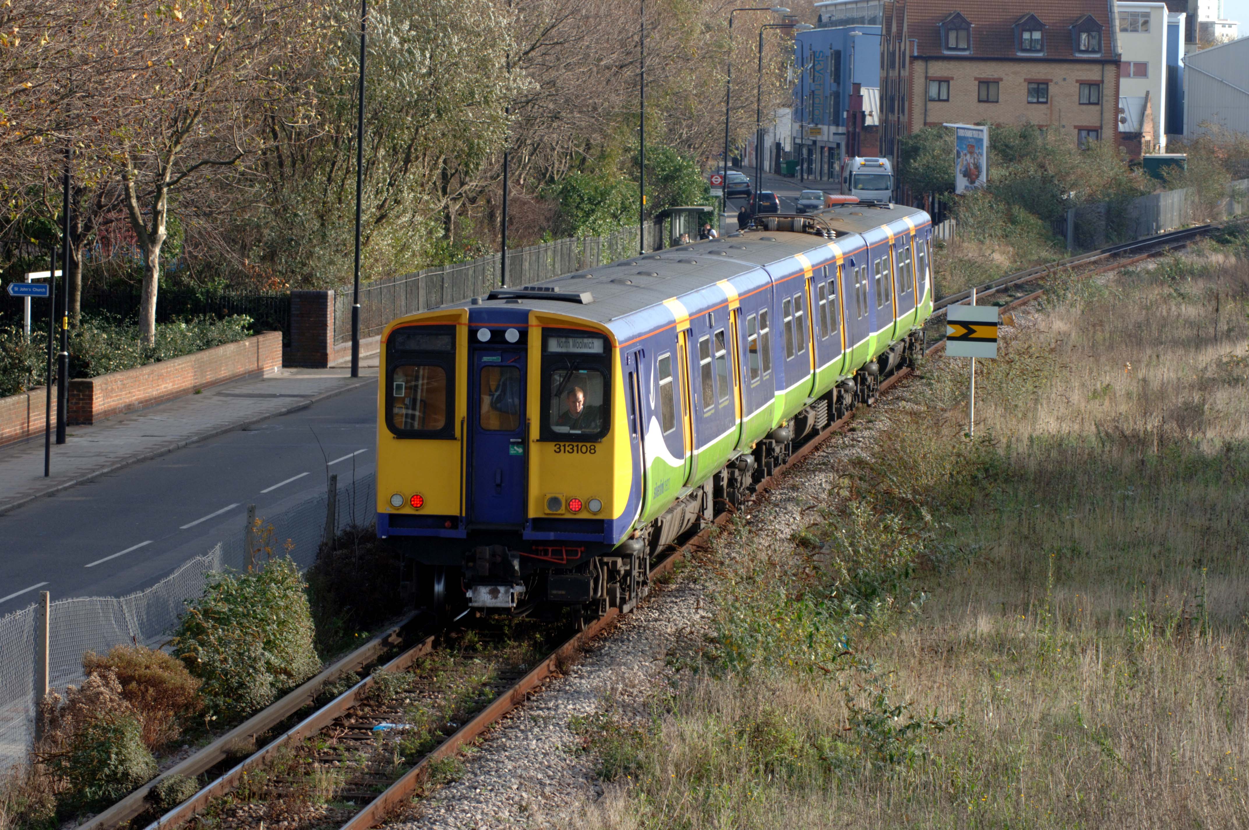 DG08572. 313108. Albert Rd. Silvertown. E London. 4.12.06.