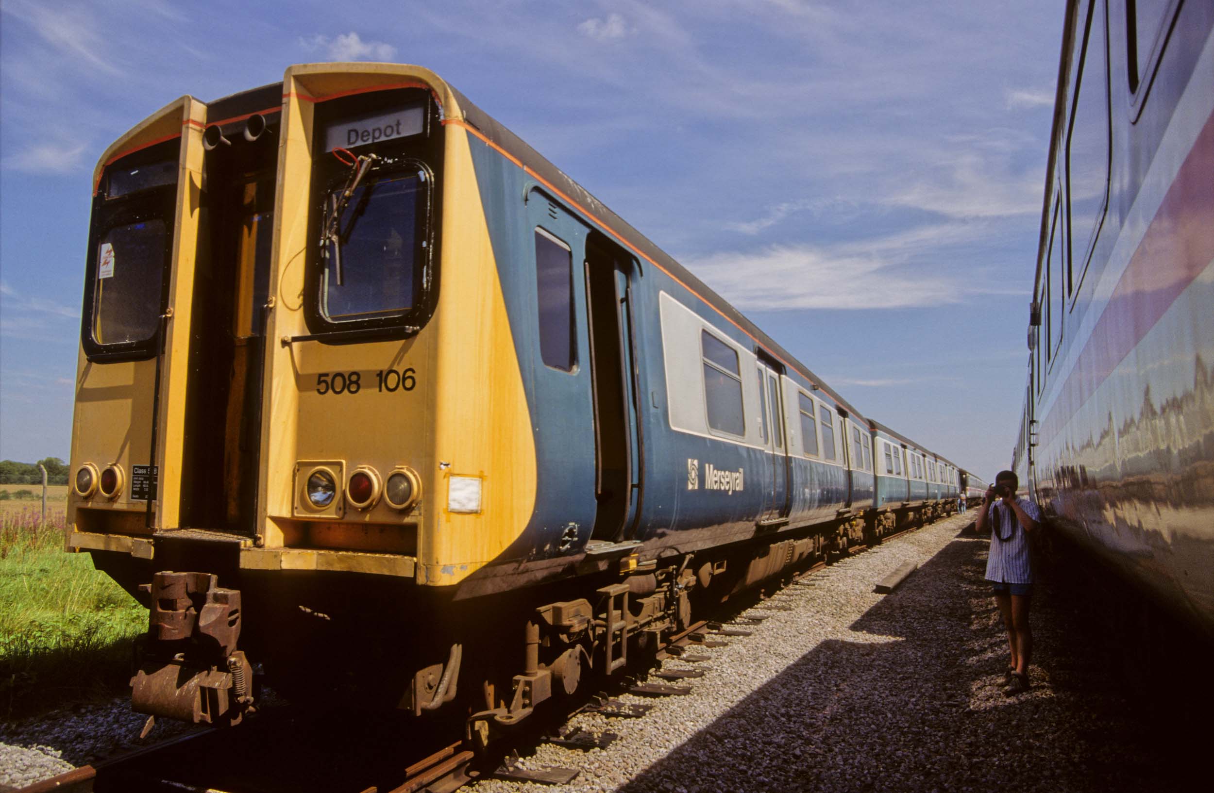 05156. 508106. MOD Kineton. 29.7.95.crop