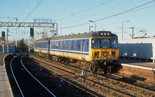 05391. 310102. Wolverhampton. 18.11.95CROP