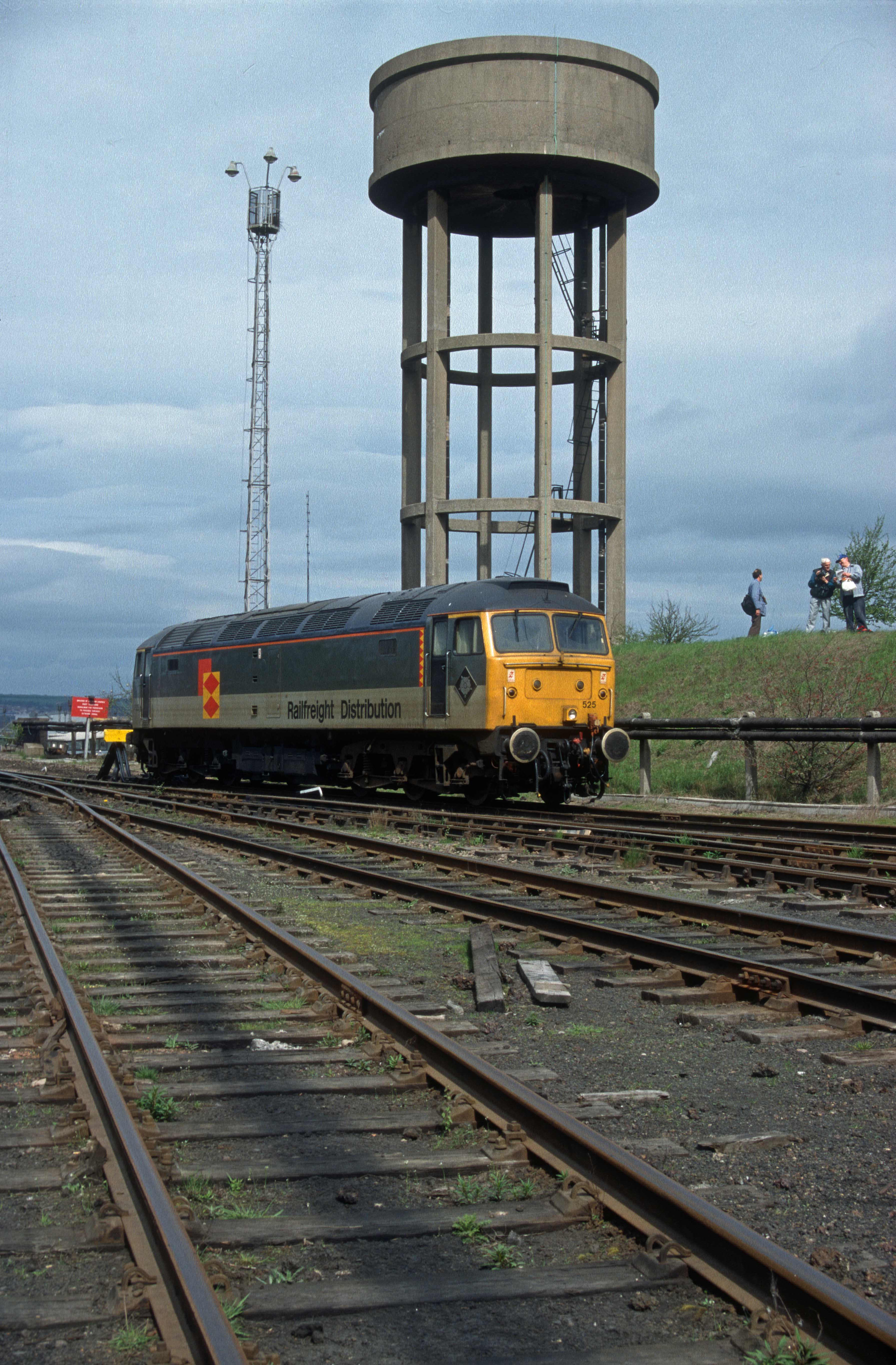 05647. 47525. Tinsley depot open day. Sheffield. 27.4.1996crop