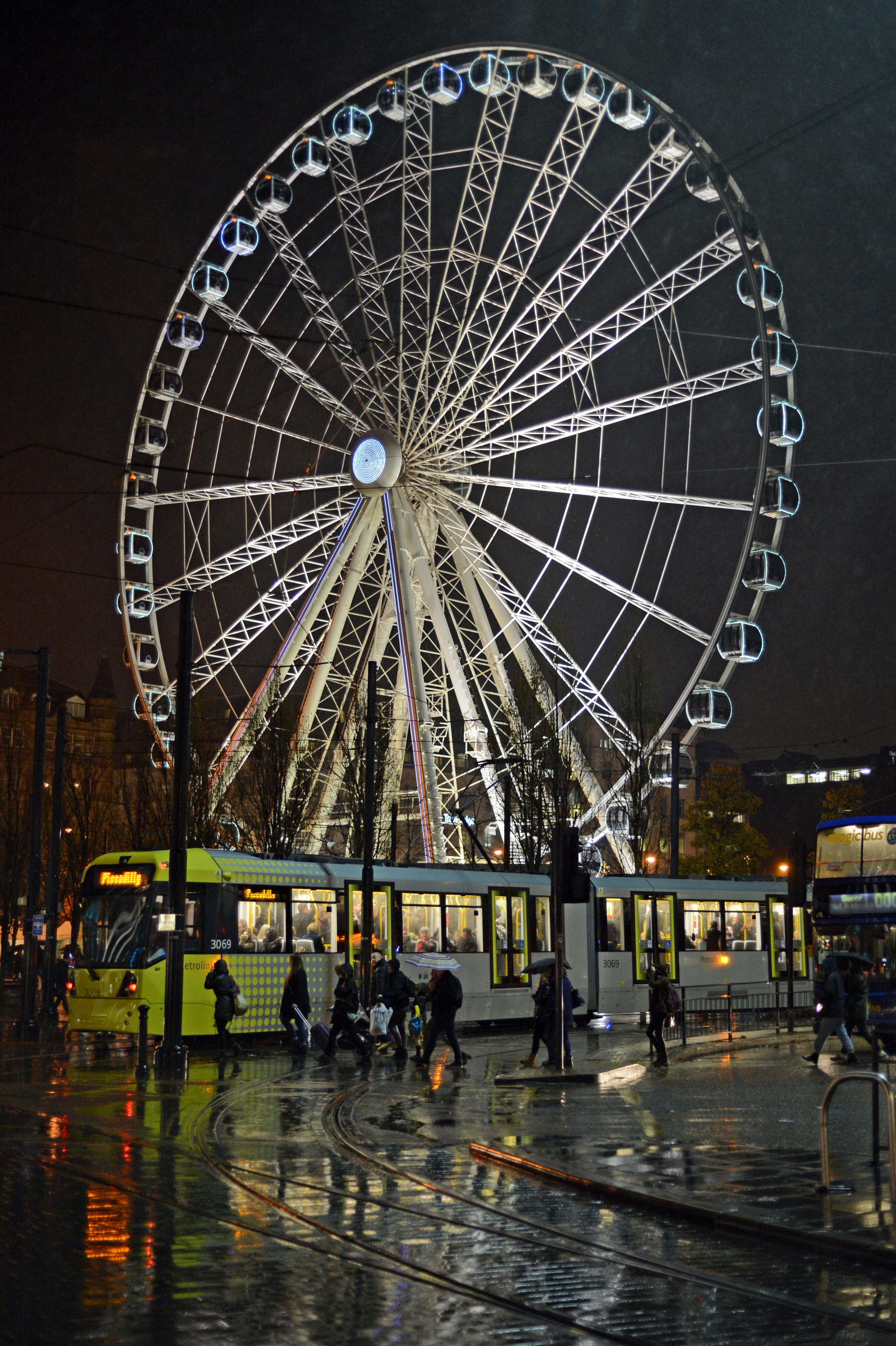 DG201371. Tram 3069. Piccadilly Gardens. Manchester. 21.11.14crop