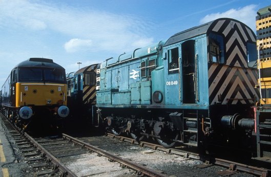 06118. 08849. Stored. Crewe works open day. 17.8crop