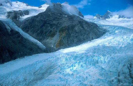 T8899. Franz Joseph glacier. New Zealand 1999.crop