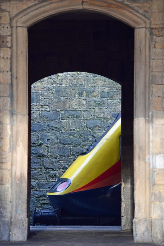 DG314373. HST Sheffield. 3.12.18crop