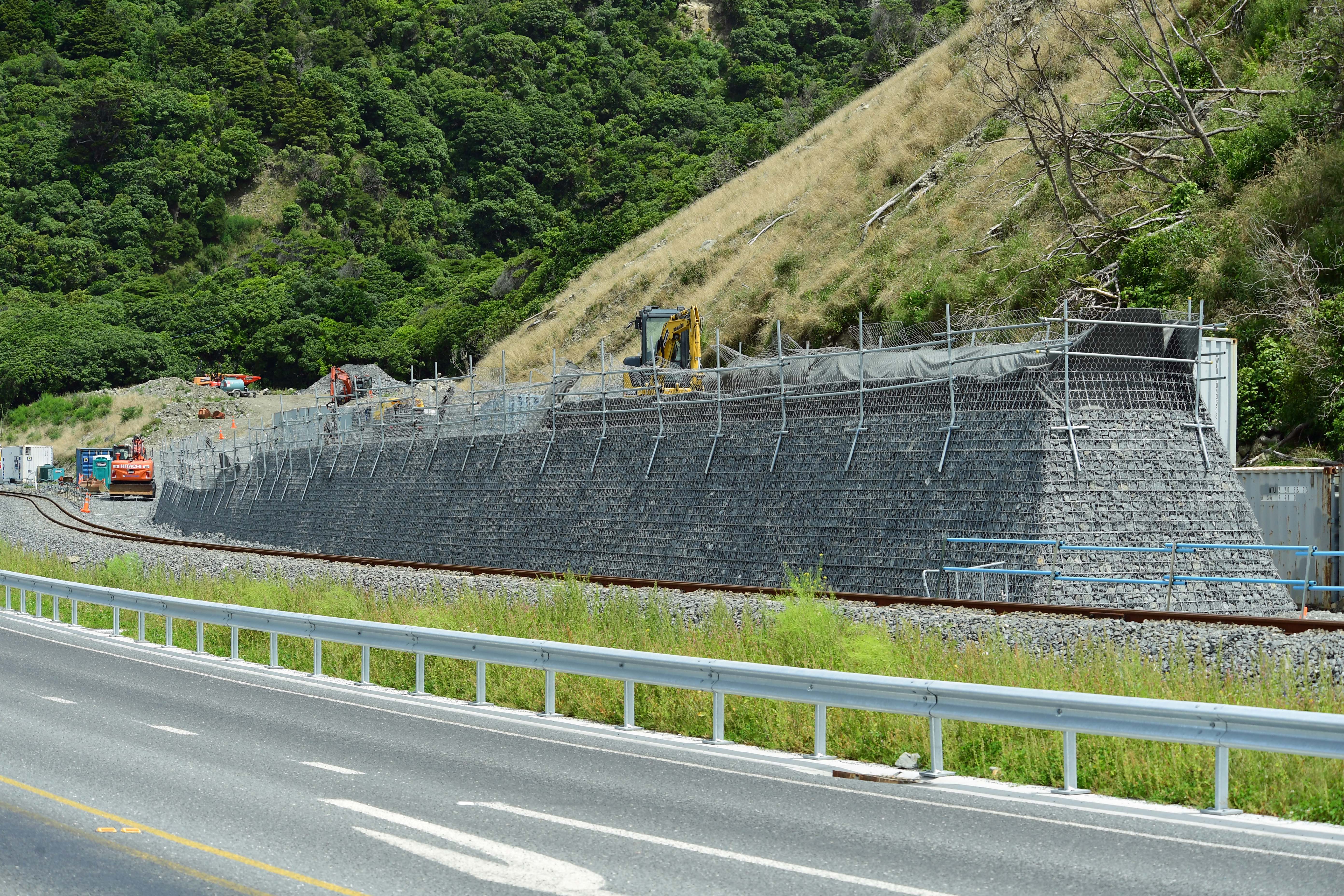 dg316187. new railway retaining wall. ohau. new zealand. 13.1.19crop