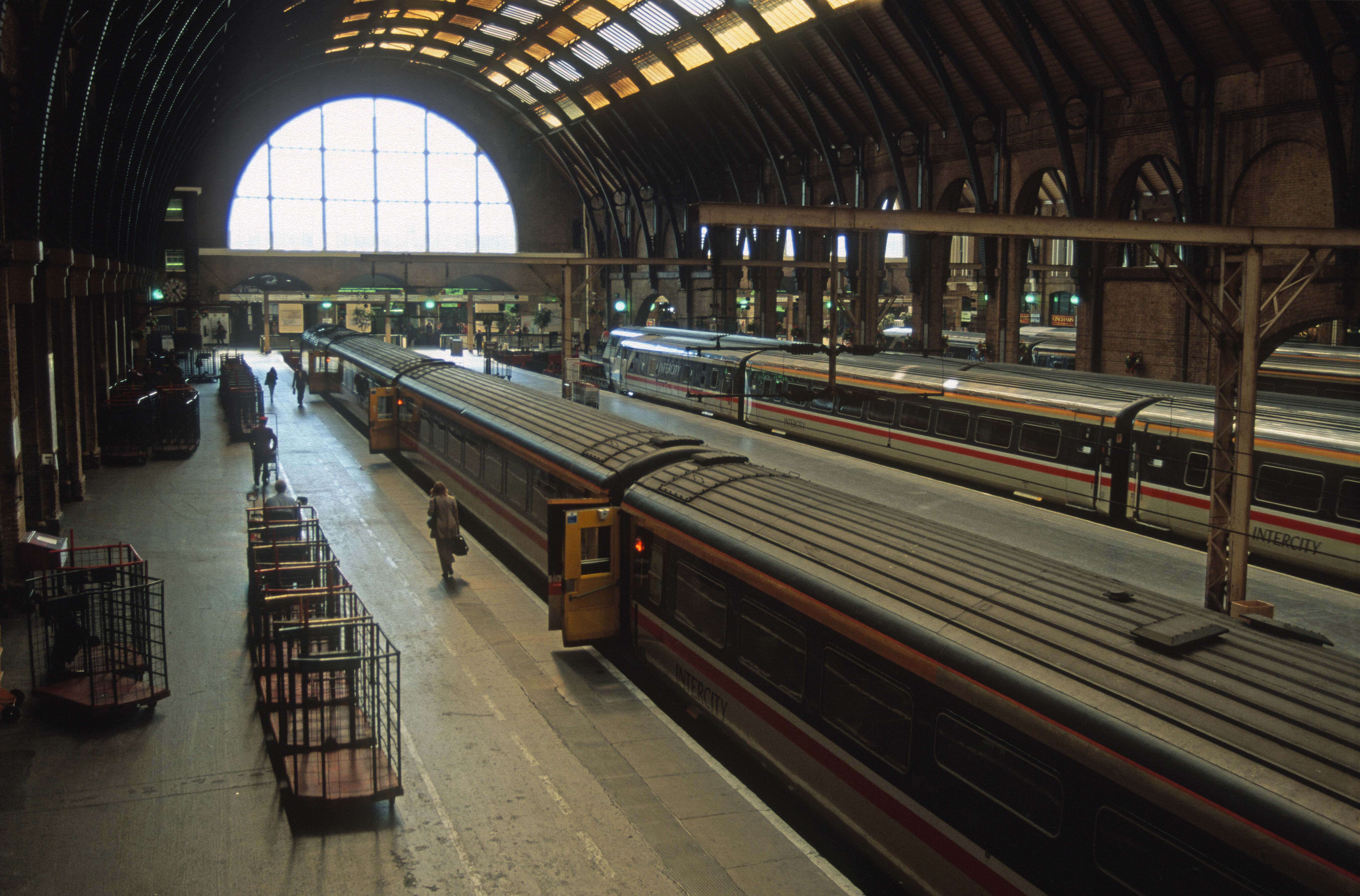 06160. BRUTES on the platform. Kings Cross. 17.9. 1996crop