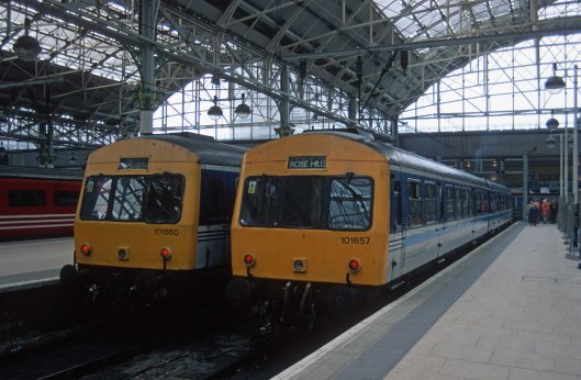 7614. 51189. 54085 and 53211. unit 657 on 13.08 to Rose Hill Marple. Manchester Piccadilly. 12.4.2000crop