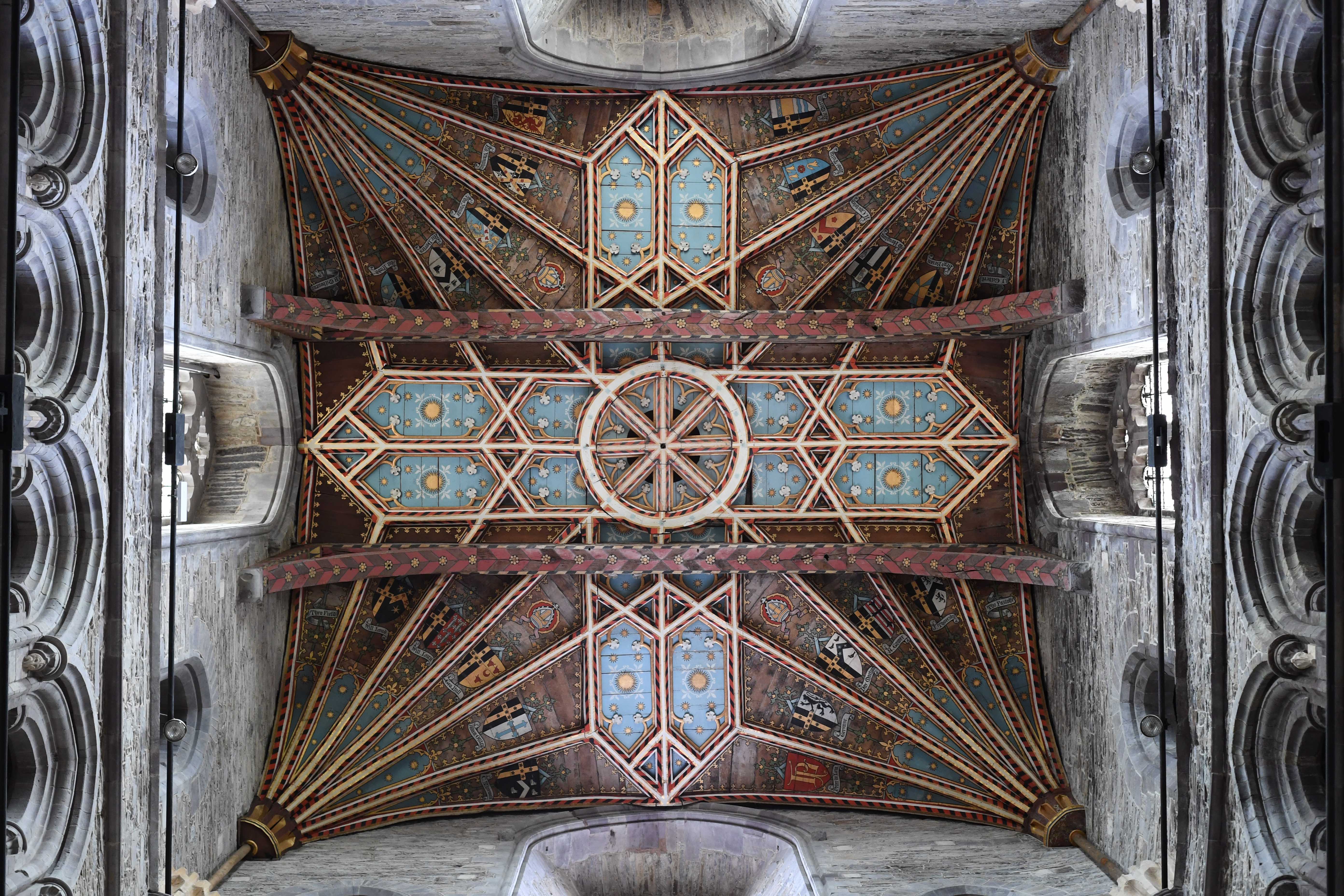DG326017. St David's cathedral. Wales. 17.6.19.crop