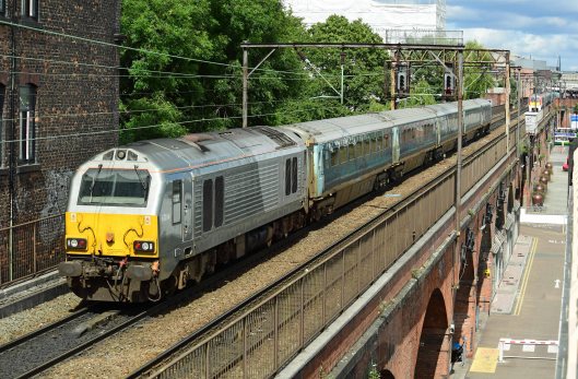 DG327177. 67014. Oxford Rd. Manchester. 1.7.19.crop