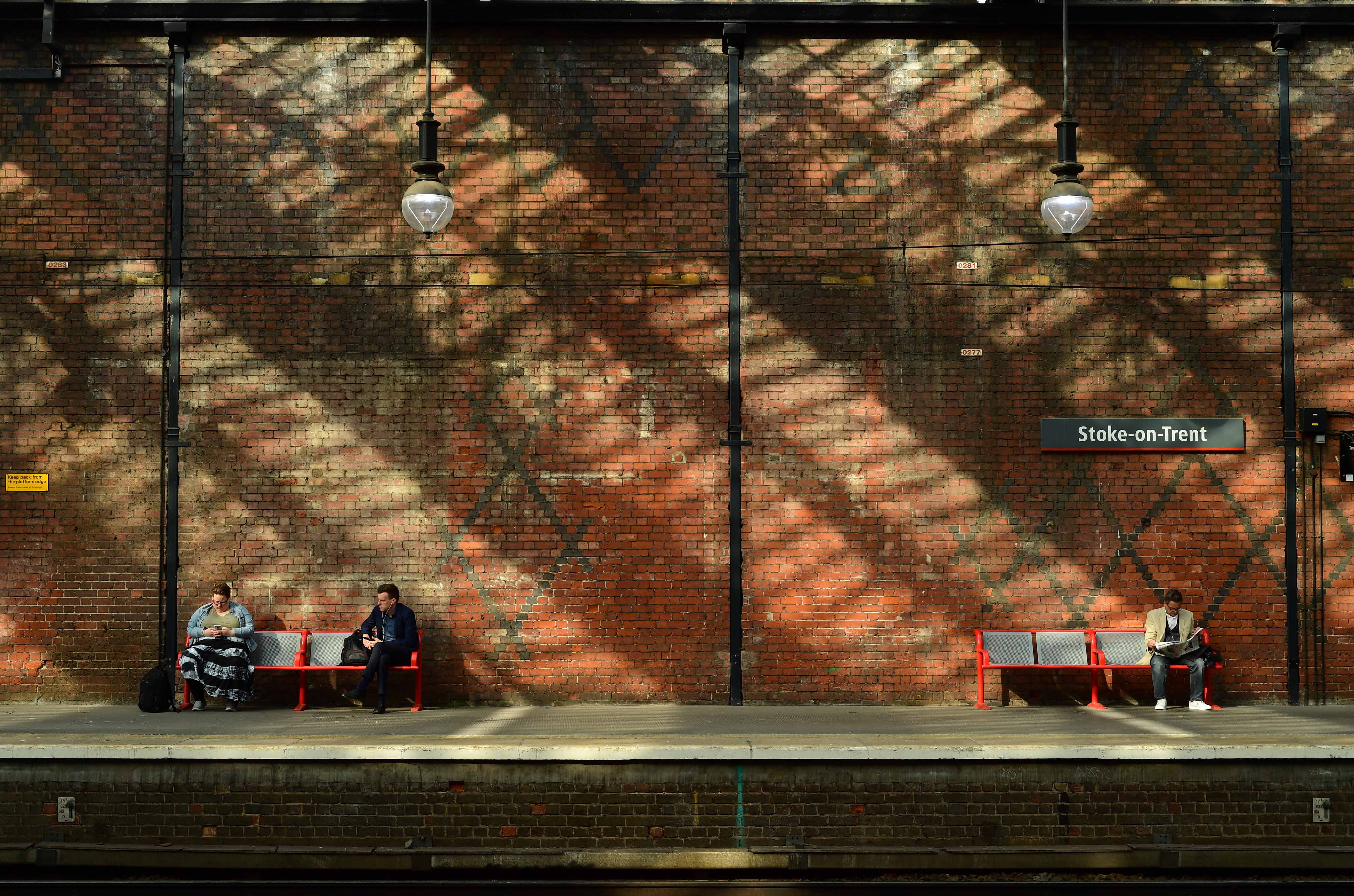 DG328841. Shadows and light. Stoke-On-Trent. 17.7.19.crop