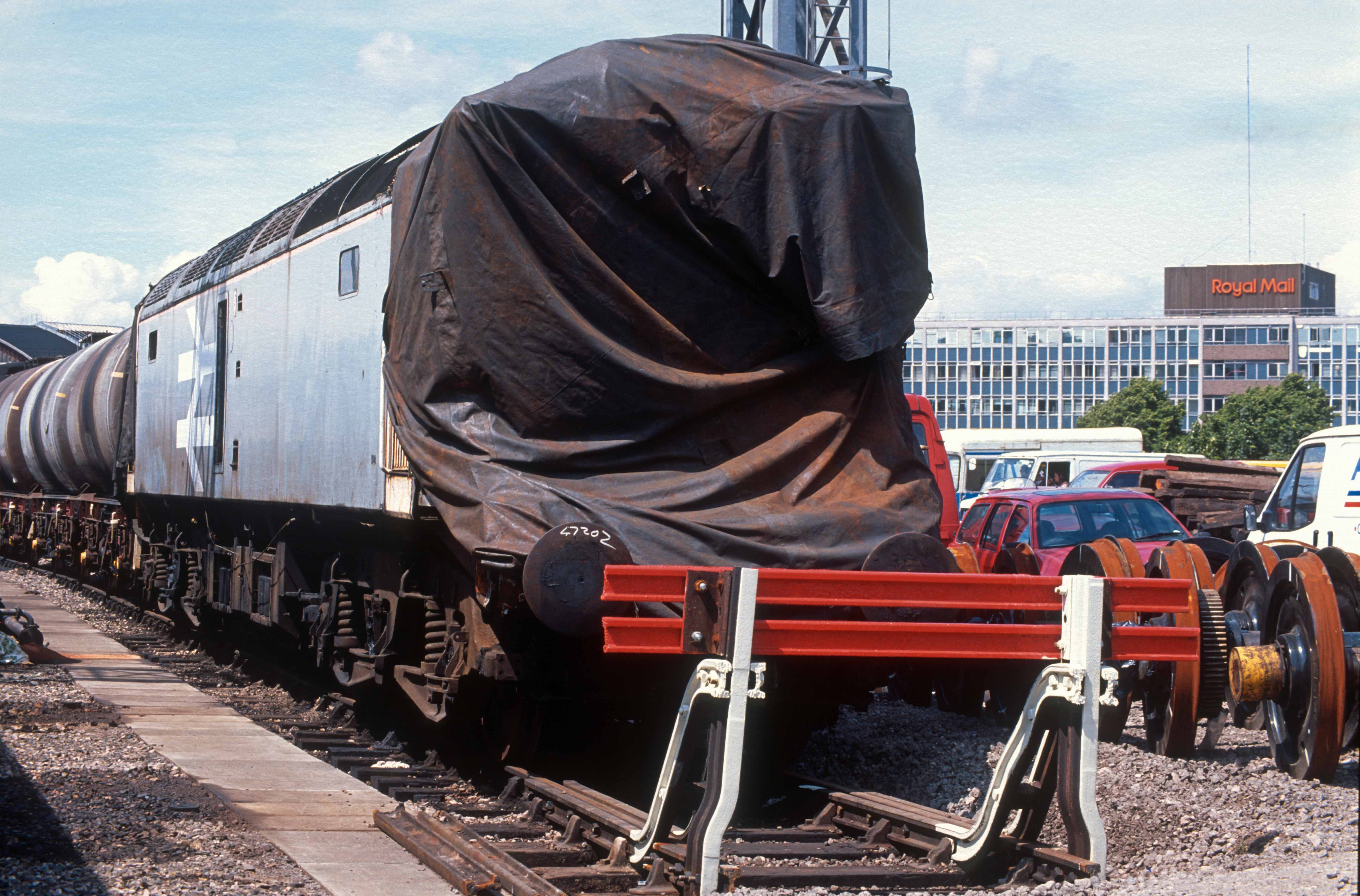 02743. 47202. Crash damaged. Bristol Bath Rd depot open day. Bristol. 26.06.1991crop