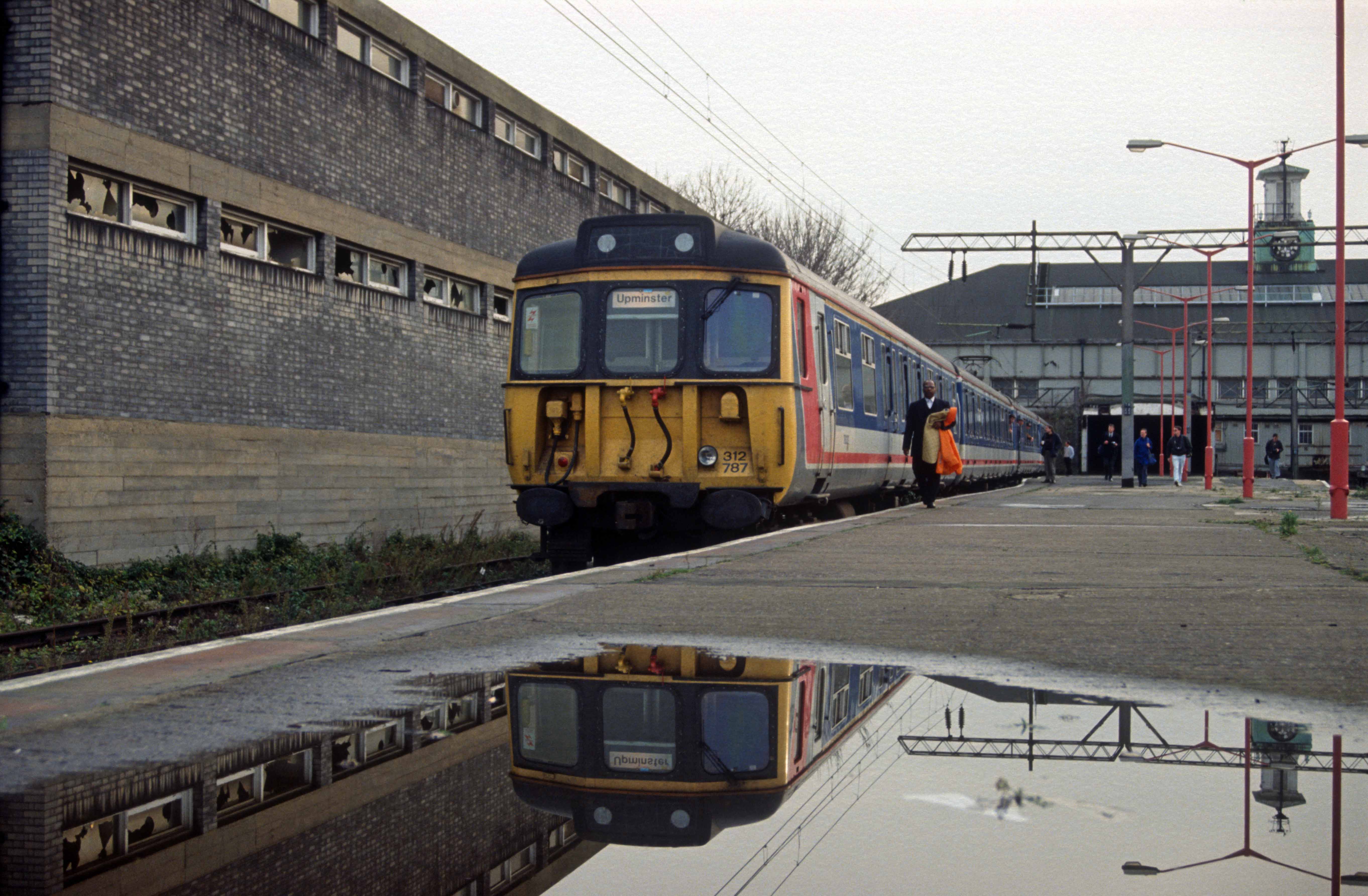 03062. 313787. In the last week before closure. Tilbury Riverside. November.1992 crop