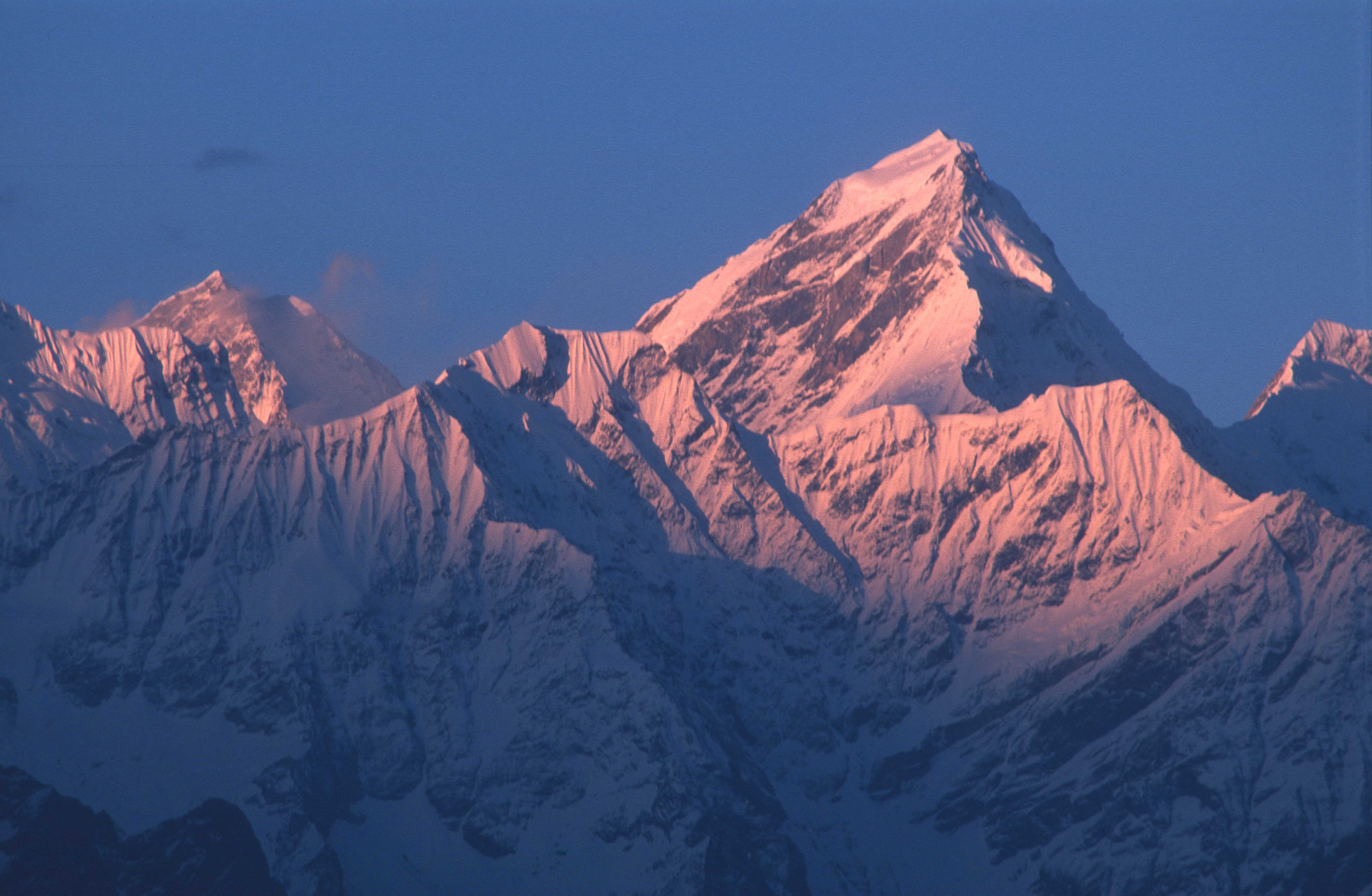 T7204. Clearing skies over the Himalayas. Gorka District. Nepal. April 1998crop