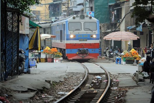 DG72015. D19 E-921. Hanoi. Vietnam. 8.1.11.crop