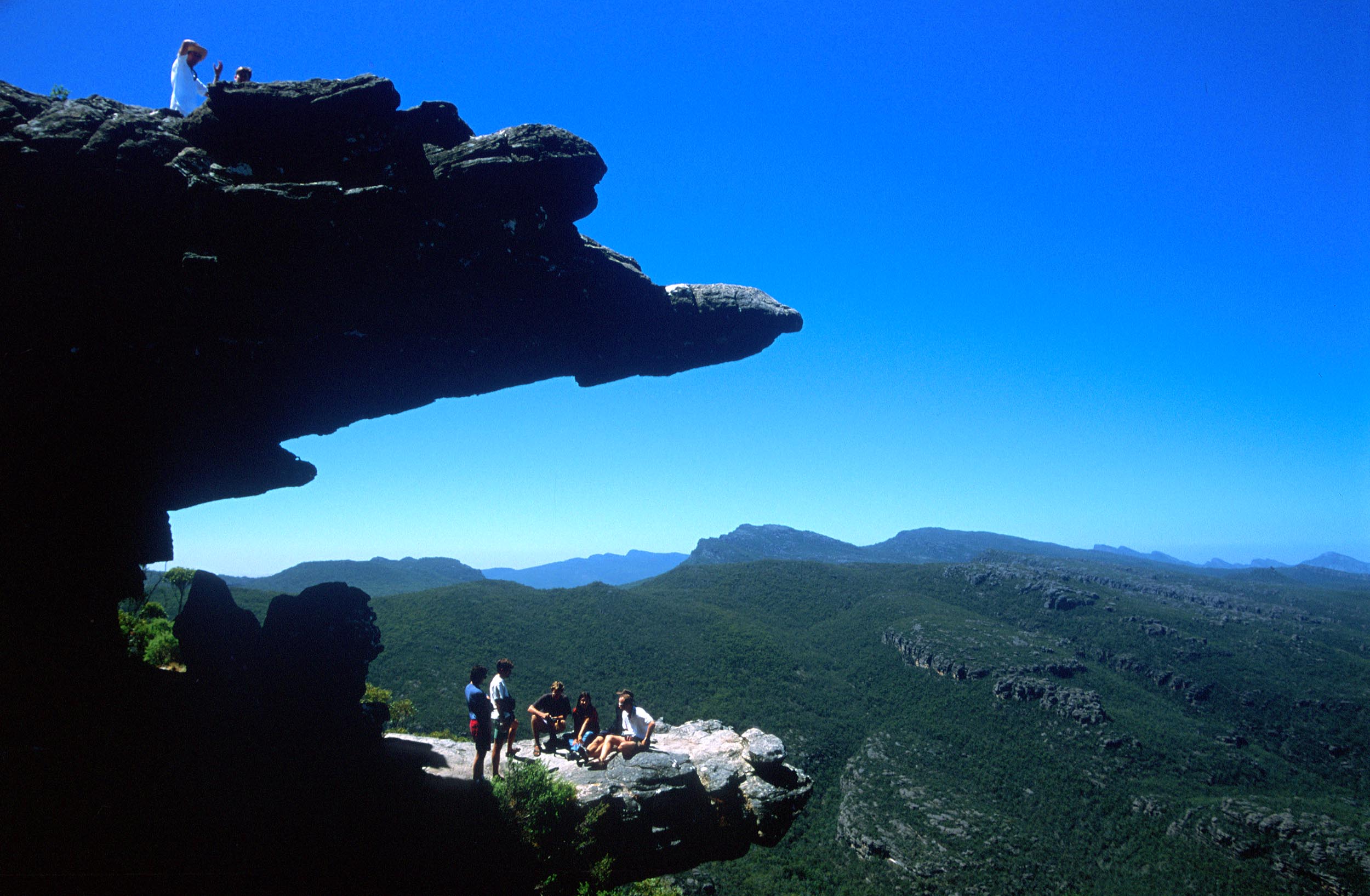 T8622. The Balconies. Grampians. Victoria. Australia. 1999.crop